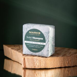 Shampoo para el cuidado del cabello y barba.